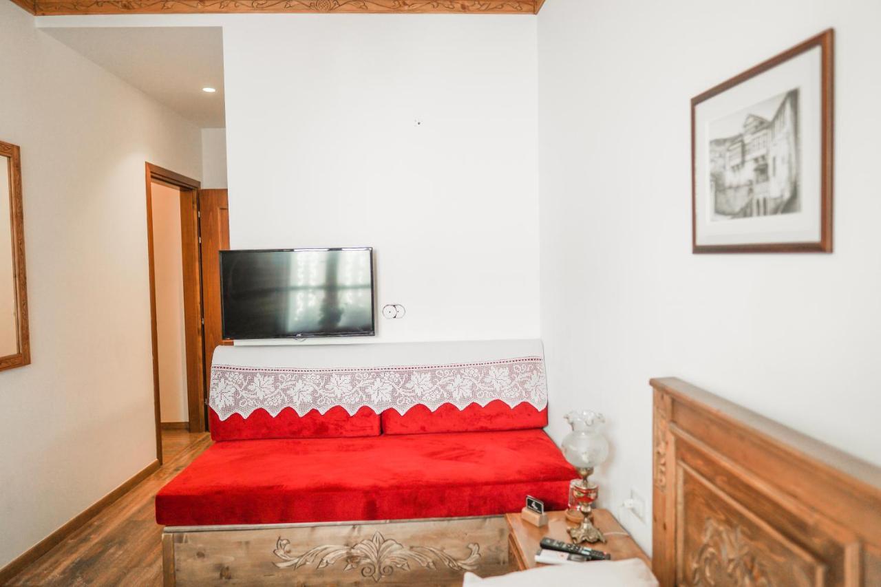 4 Rooms Since 1950 Gjirokastër Exterior foto