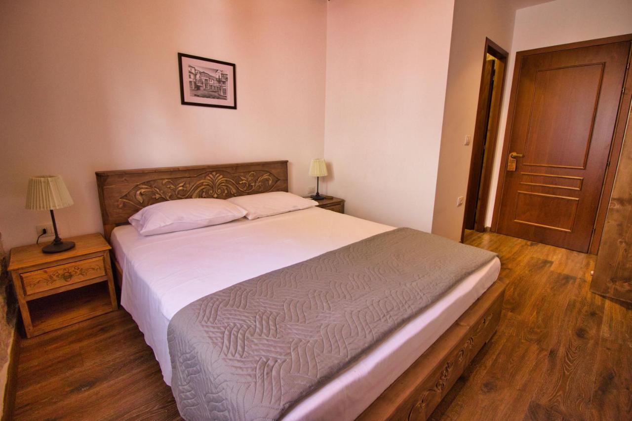 4 Rooms Since 1950 Gjirokastër Exterior foto